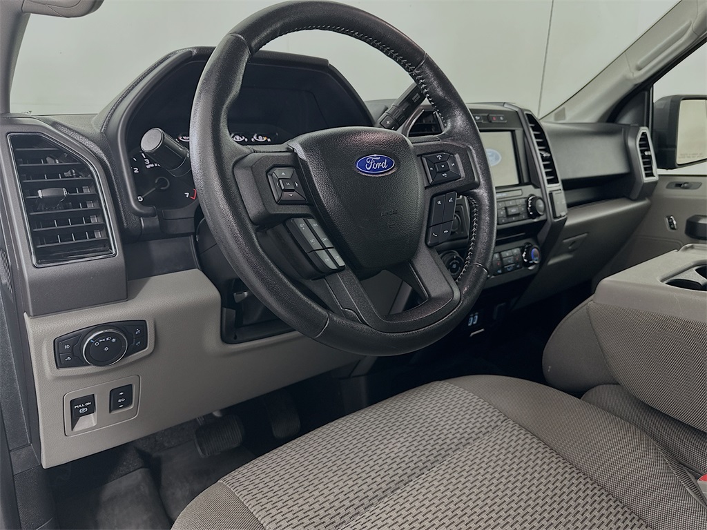 2018 Ford F-150 XLT photo 9