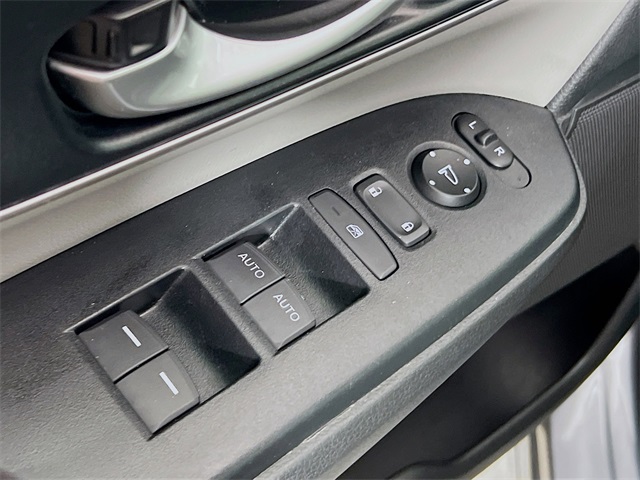 2018 Honda CR-V EX-L photo 16