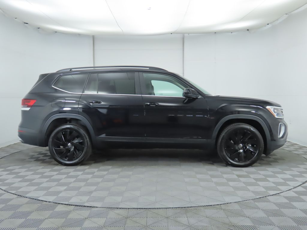 2026 Volkswagen Atlas SE Technology photo 4