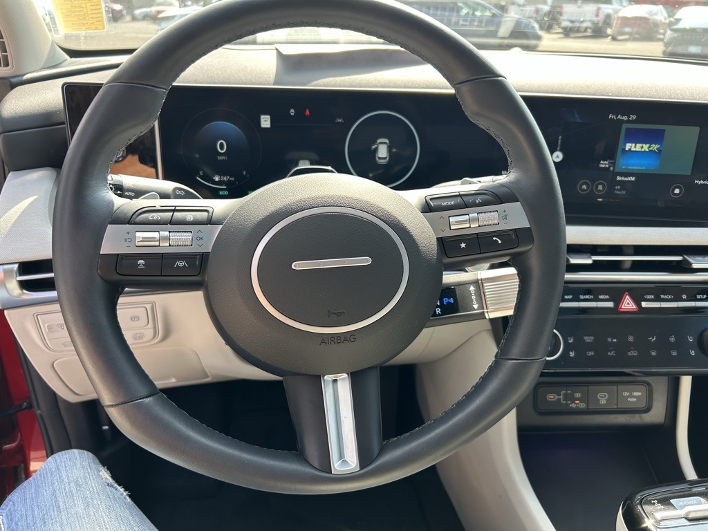 2025 Hyundai Tucson Hybrid Limited photo 14