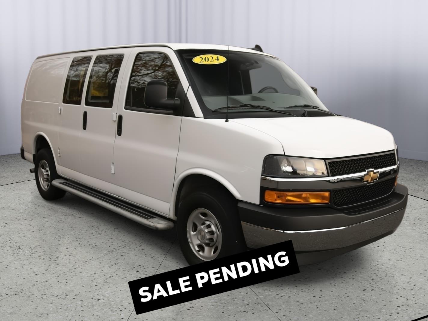 2024 Chevrolet Express Cargo Work Van's photo