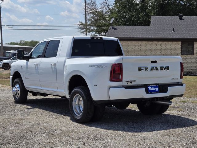 2025 Ram 3500 Laramie photo 4
