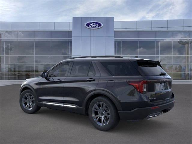 2025 Ford Explorer photo 3