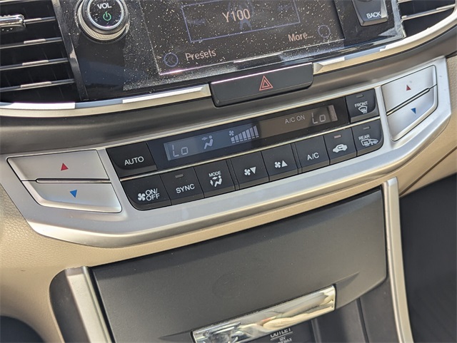 2015 Honda Accord Hybrid EX-L photo 20