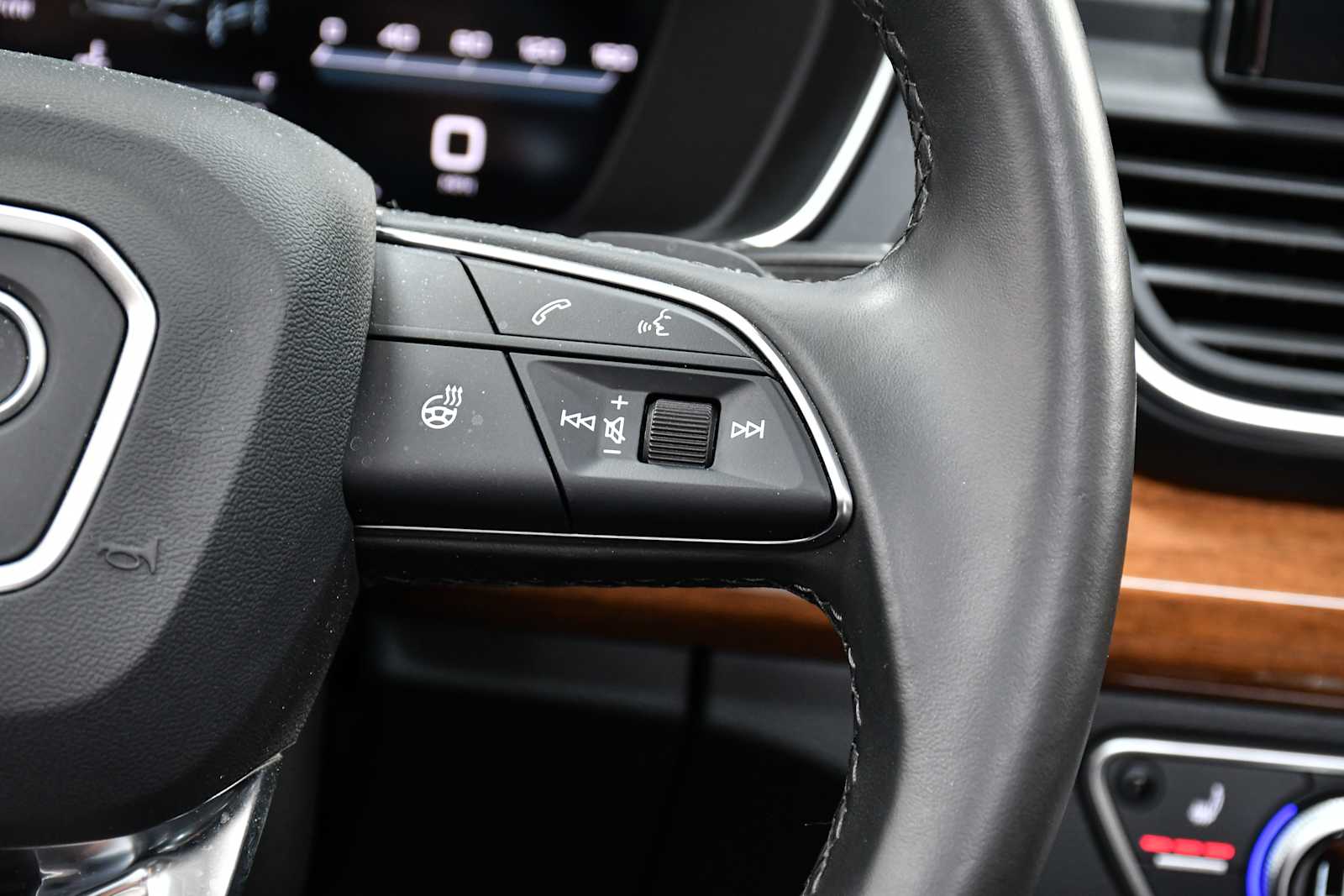 2022 Audi Q5 S line Premium Plus photo 17