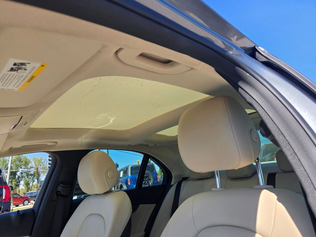2017 Mercedes Benz C 300 4MATIC Sedan photo 17