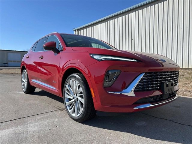 2025 Buick Envision Avenir's photo