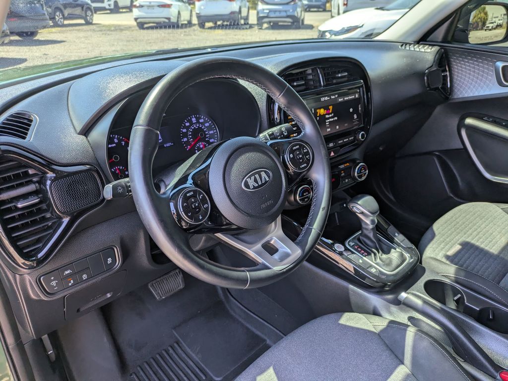 2020 Kia Soul EX photo 11