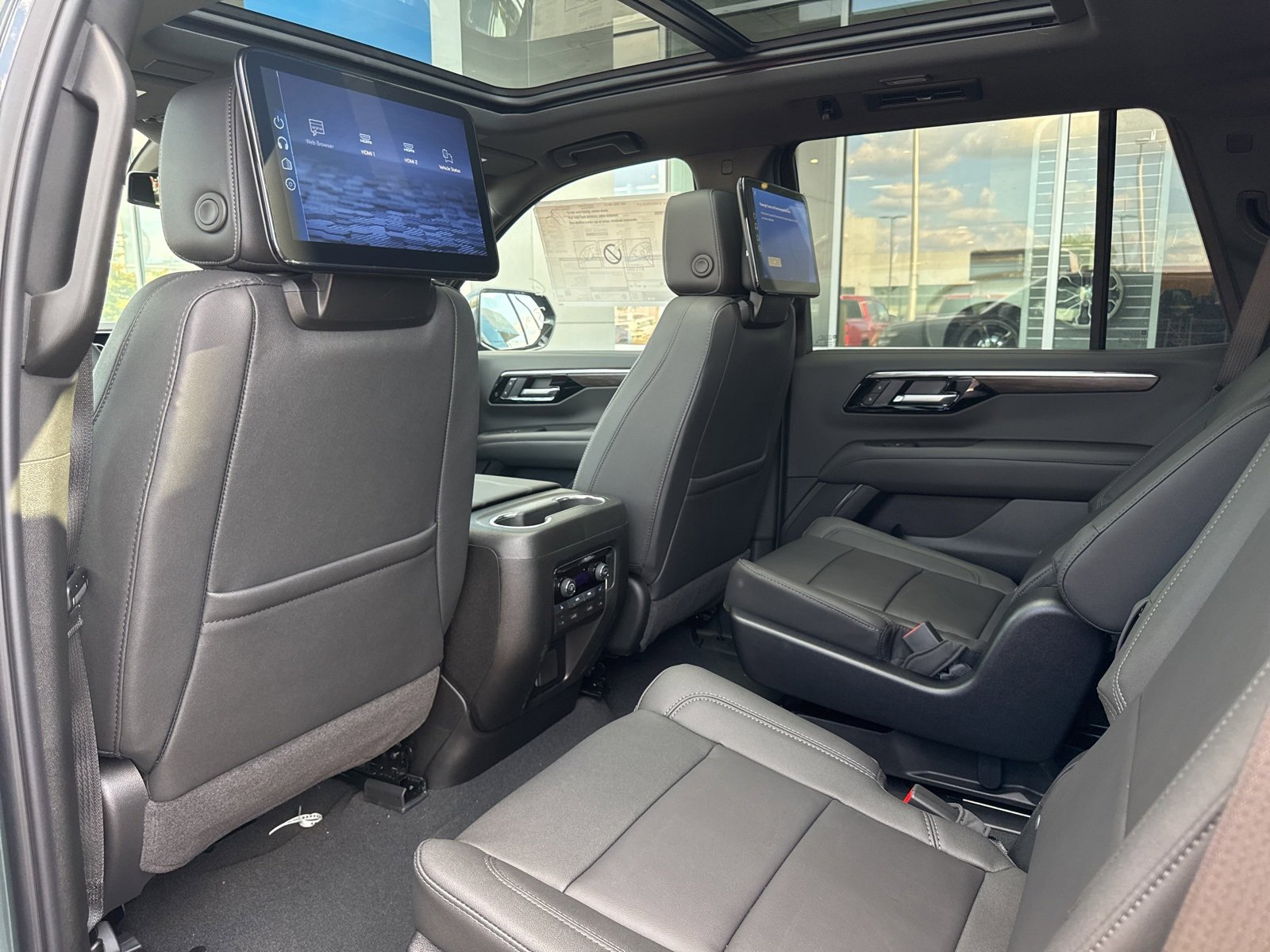 2026 Chevrolet Tahoe Z71 photo 13