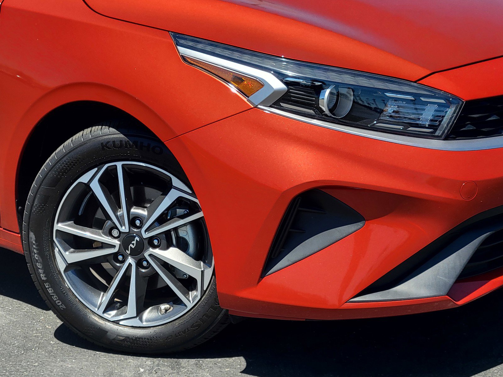 2023 Kia Forte LXS photo 9