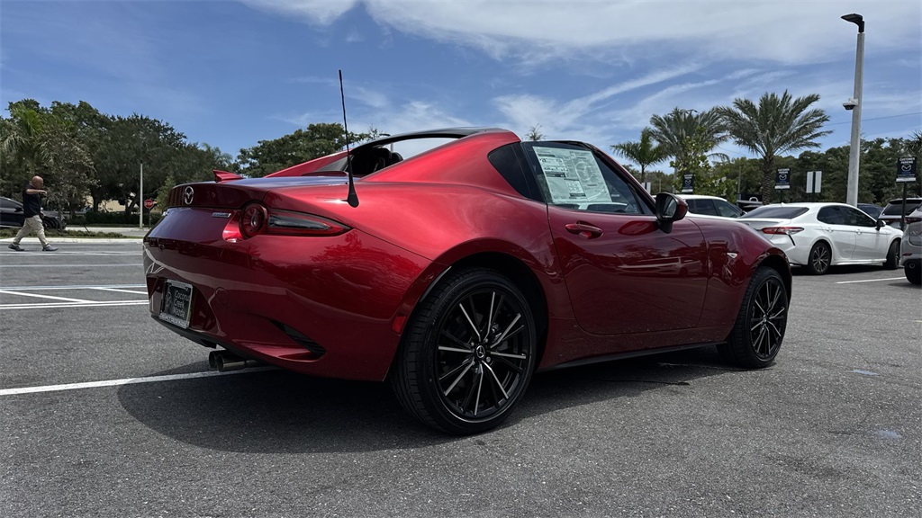 2025 Mazda MX-5 Miata Miata RF Grand Touring photo 24