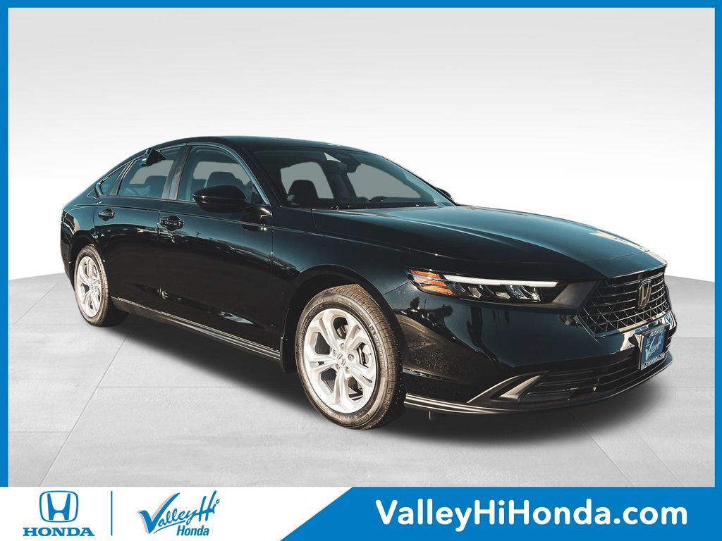 2025 Honda Accord LX's photo