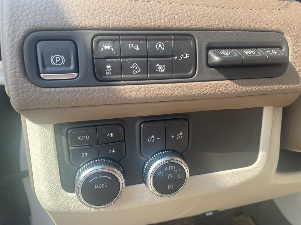 2022 Gmc Yukon Denali photo 16