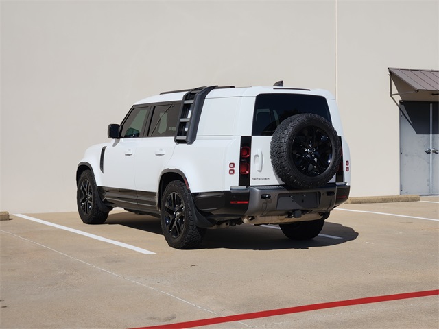 2024 Land Rover Defender 130 Outbound photo 2