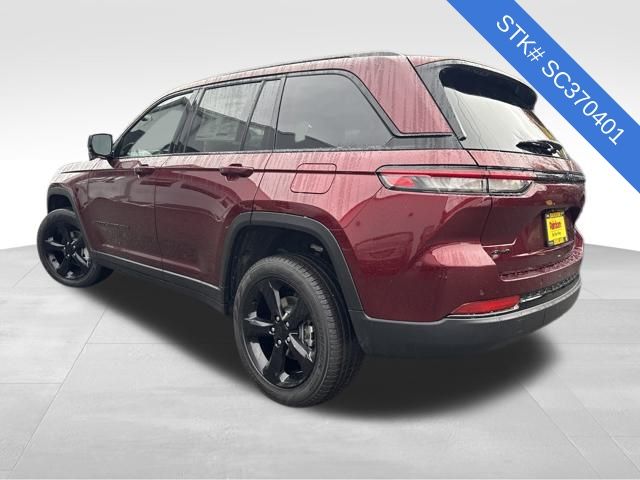 2025 Jeep Grand Cherokee Limited photo 4