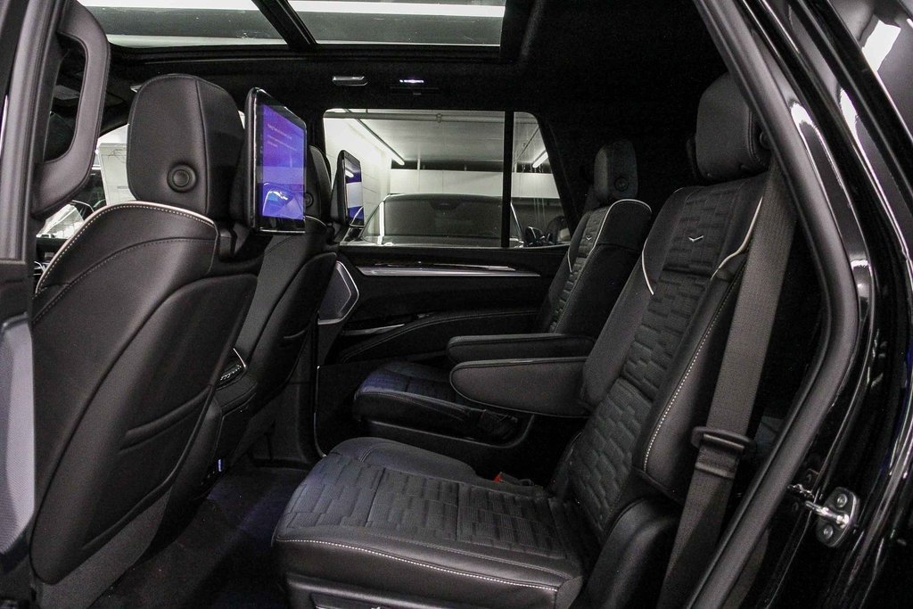 2026 Cadillac Escalade Platinum Sport photo 17
