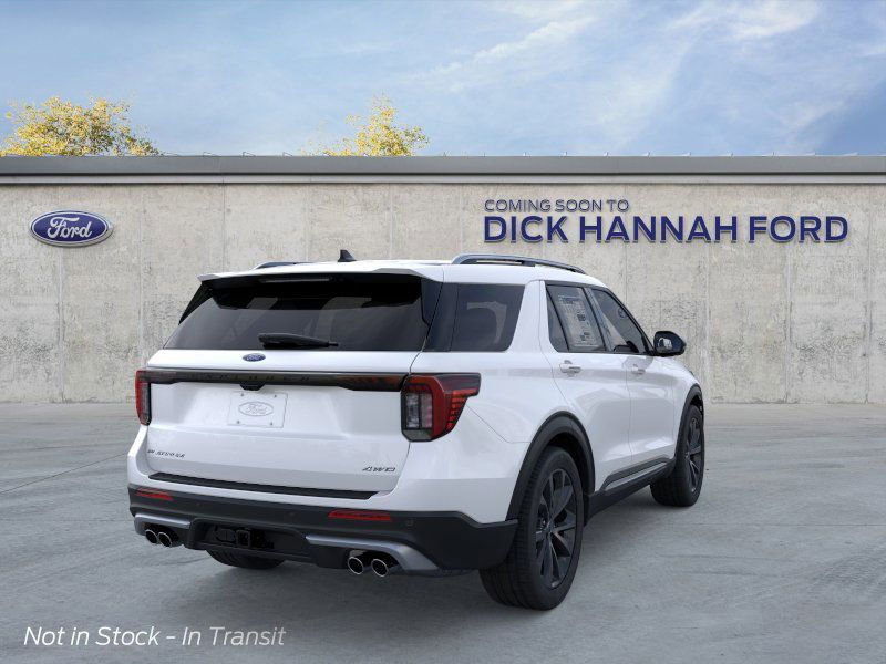 2025 Ford Explorer Platinum photo 4