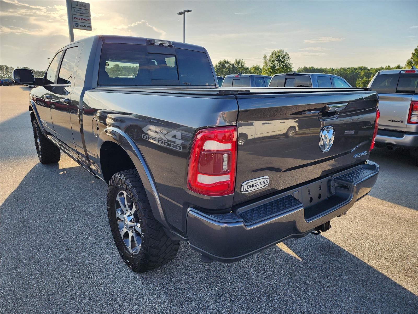 2022 Ram 2500 Longhorn photo 3