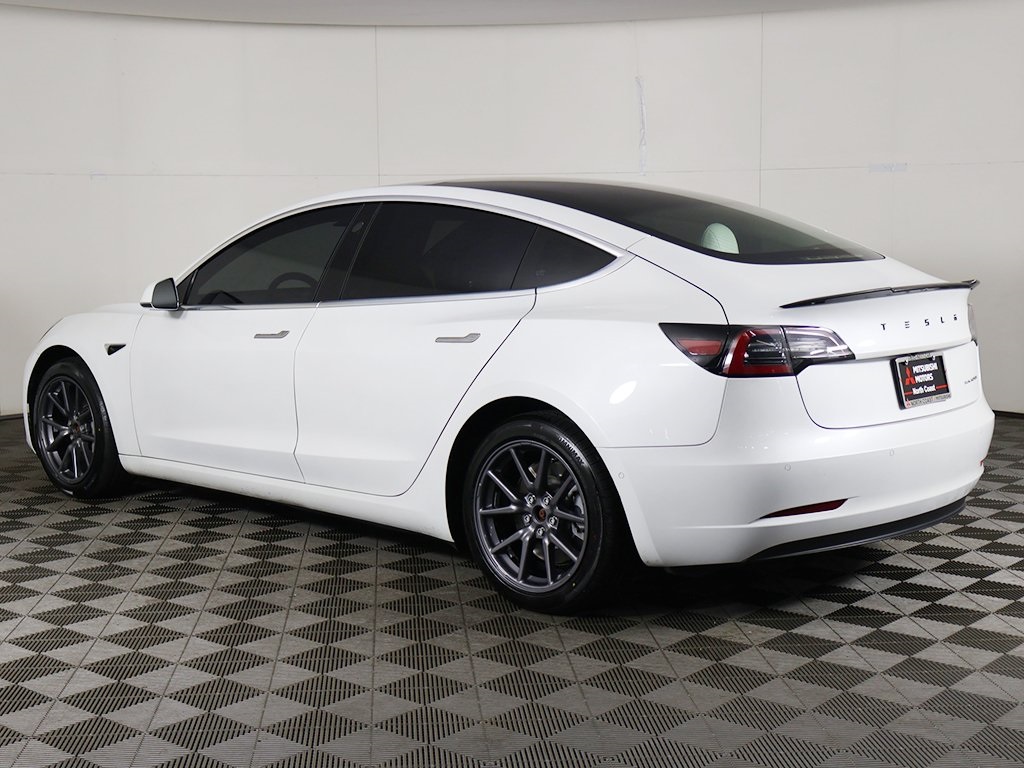 2020 Tesla Model 3 Long Range photo 9
