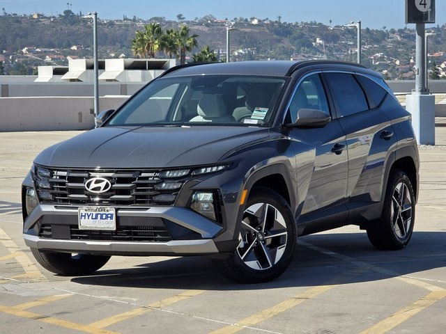 2026 Hyundai Tucson Hybrid SEL photo 2