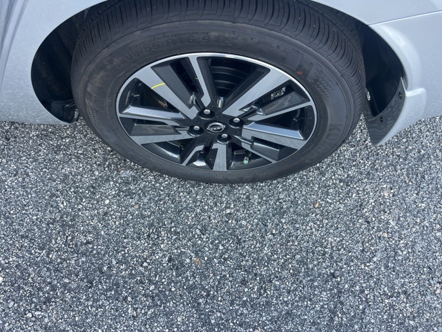 2025 Nissan Versa SV photo 26