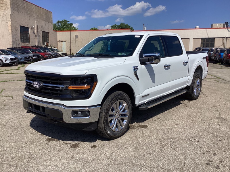 2025 Ford F-150 XLT photo 3