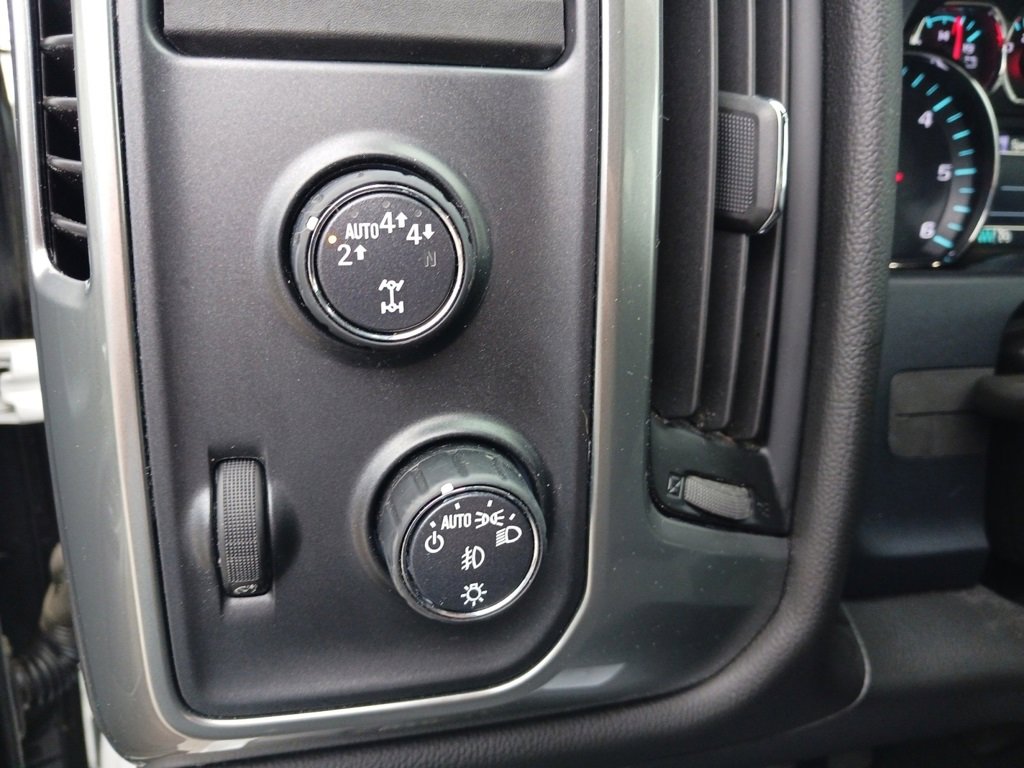 2018 Chevrolet Silverado 1500 LT photo 20