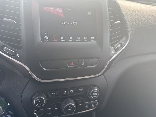 2021 Jeep Cherokee Latitude photo 7