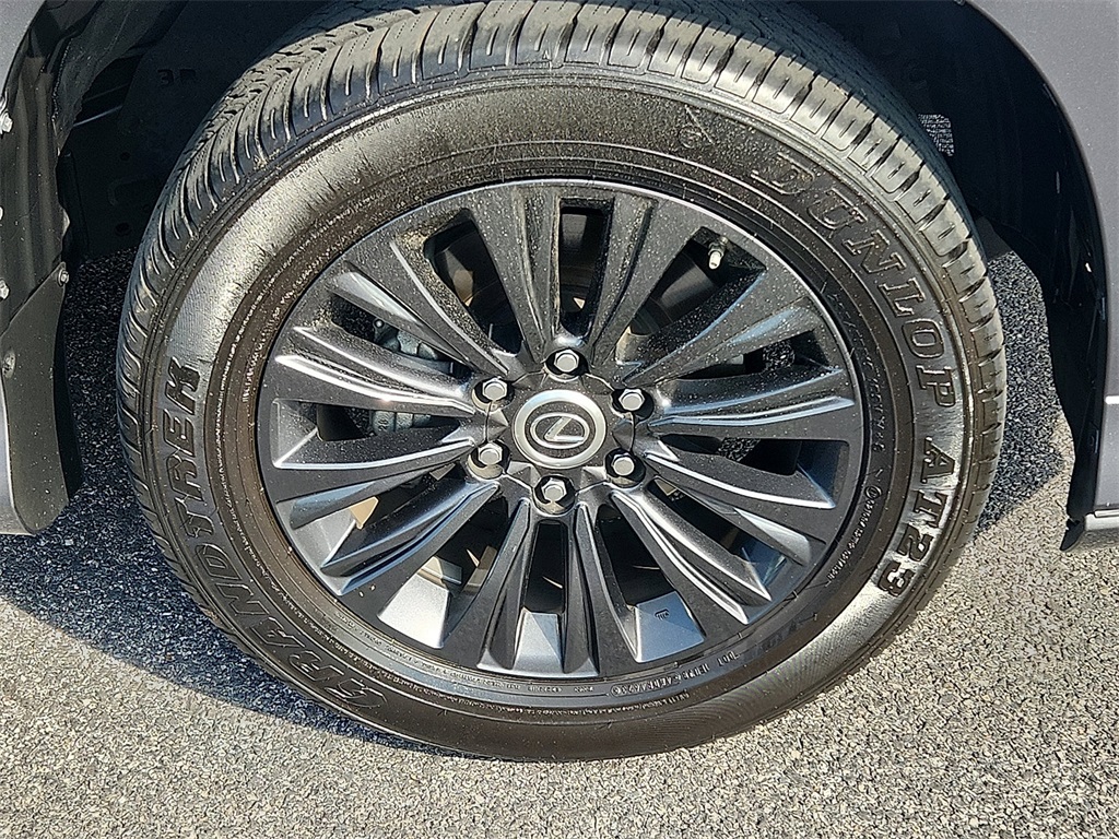 2023 Lexus GX Premium photo 7