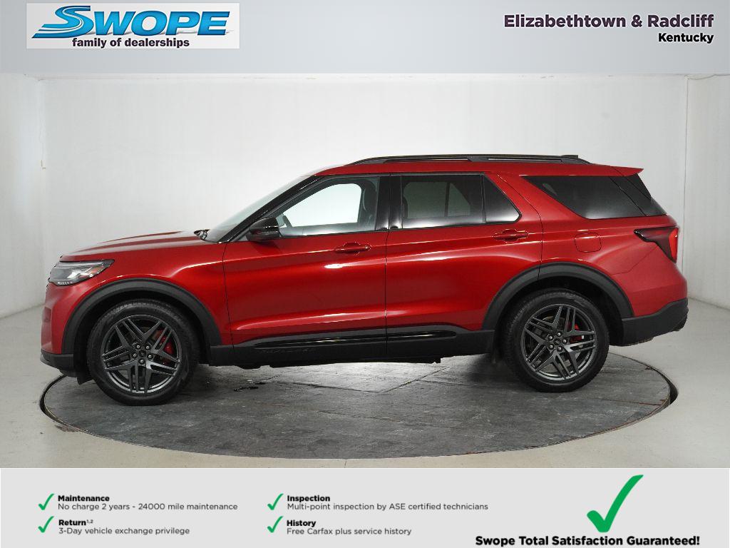 2025 Ford Explorer ST photo 4
