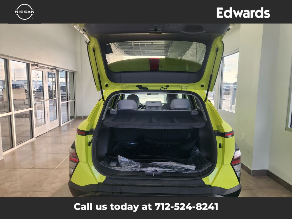 2024 Hyundai Kona SEL photo 8