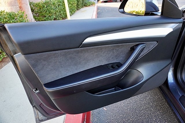 Used 2023  Tesla Long Range image 23