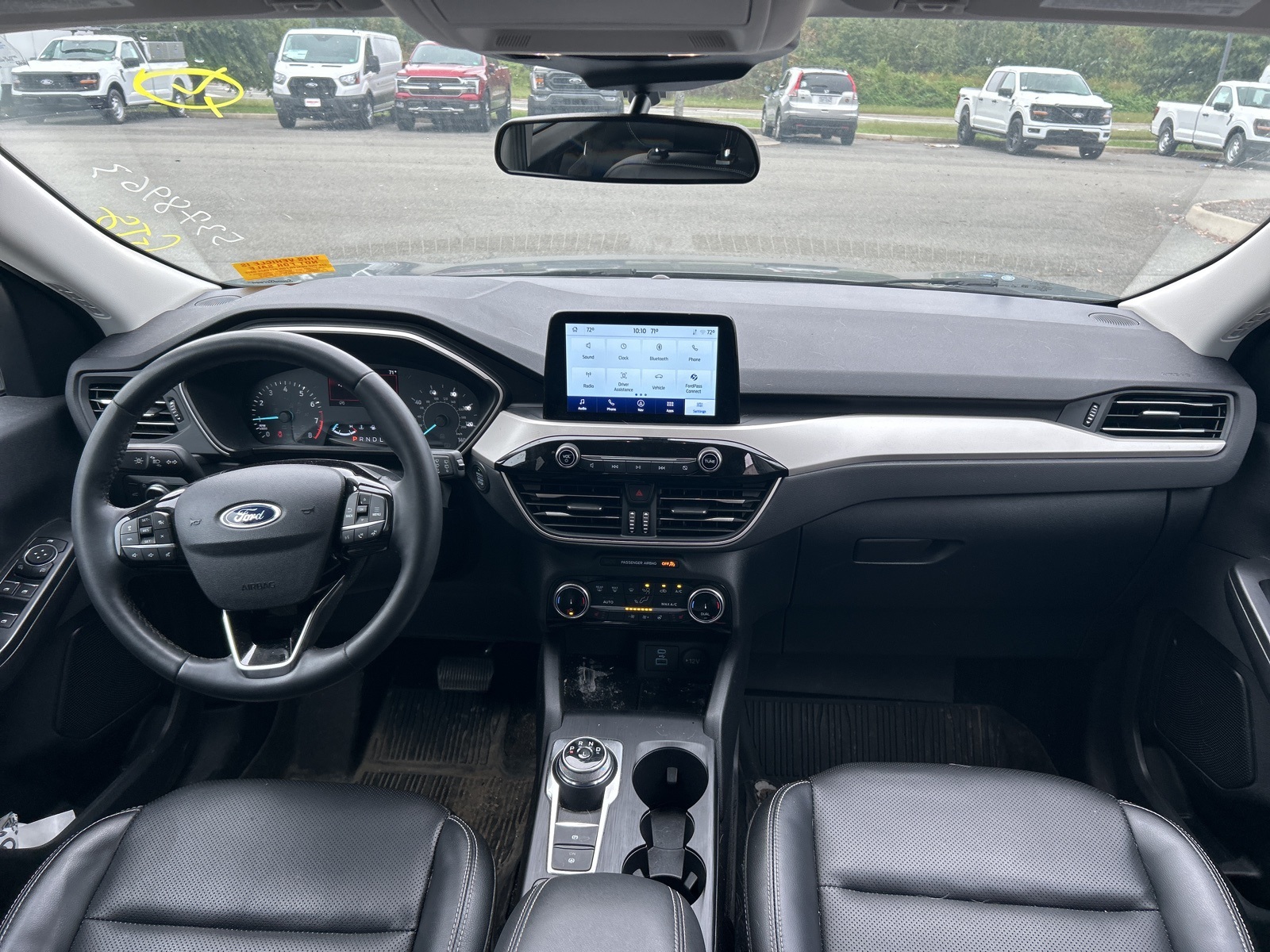 2022 Ford Escape SEL photo 3