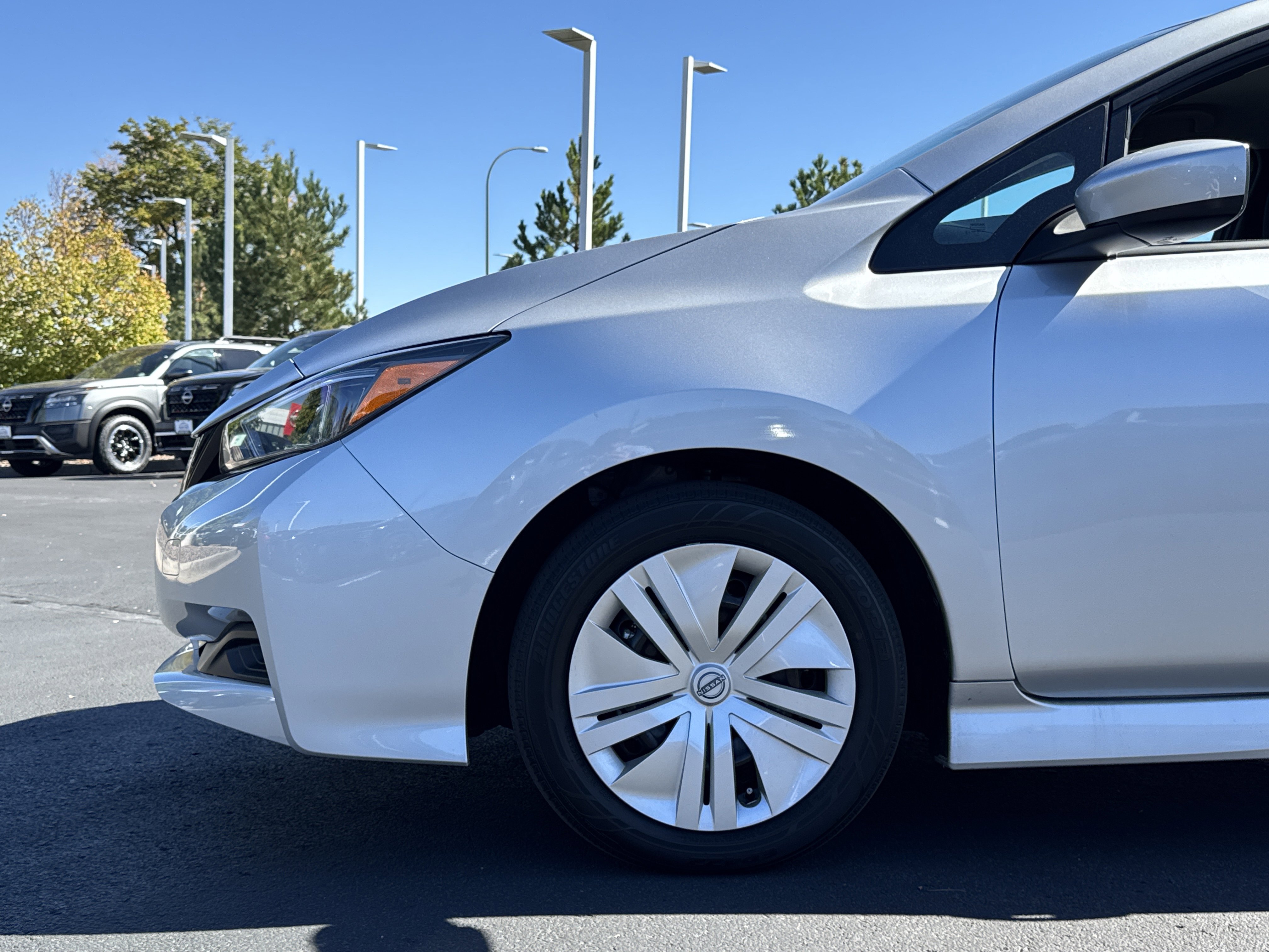 2024 Nissan Leaf S photo 4