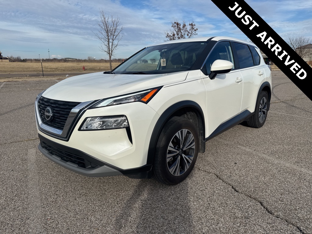 2023 Nissan Rogue SV's photo
