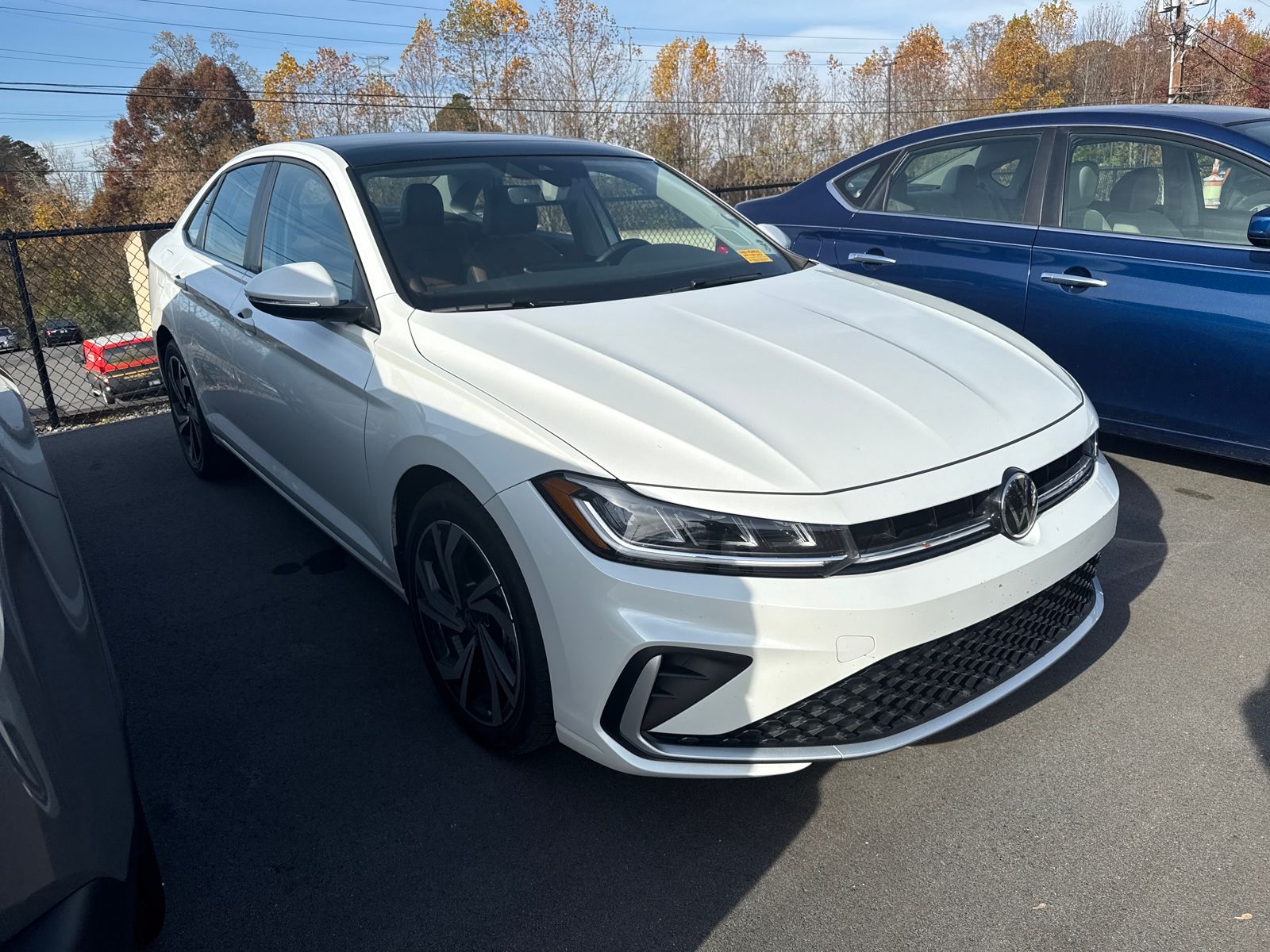 2025 Volkswagen Jetta 1.5T SEL photo 3