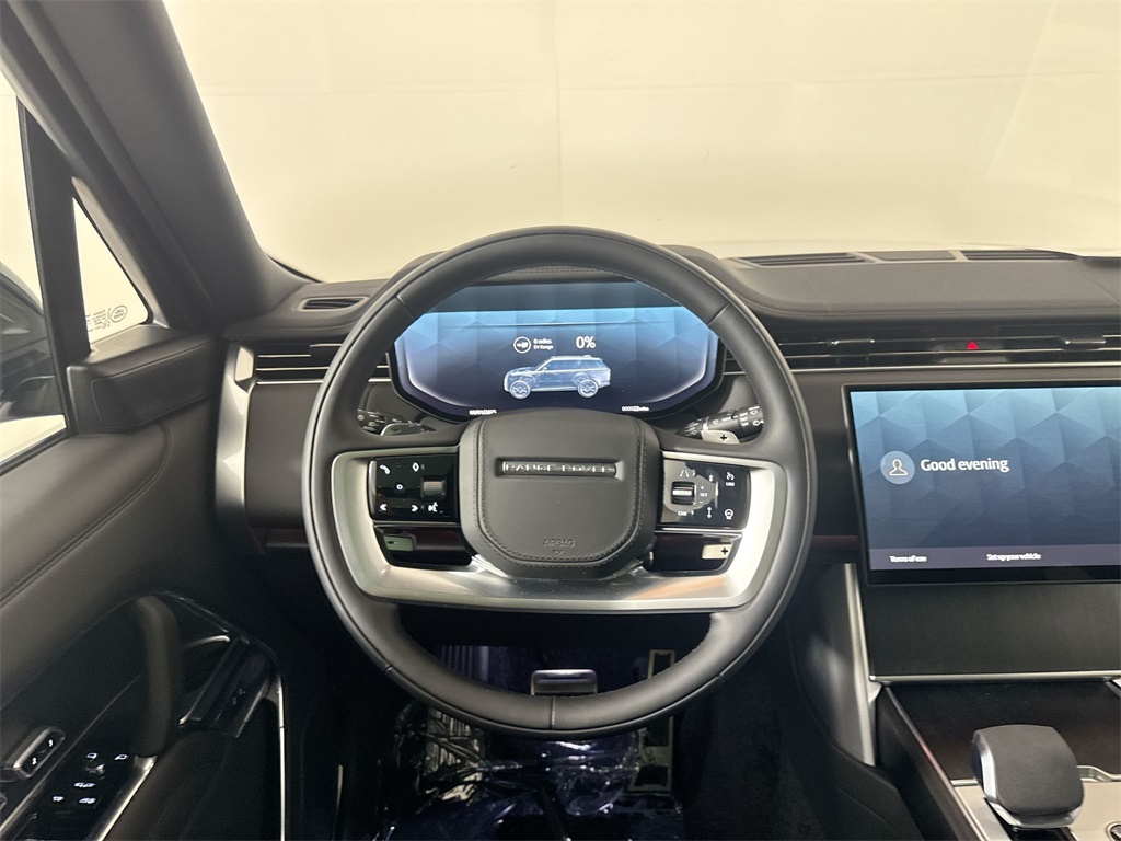 2025 Land Rover Range Rover SE photo 14