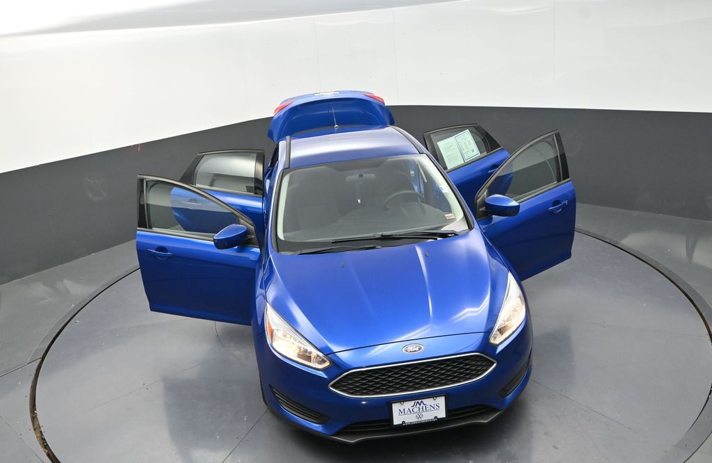2018 Ford Focus SE photo 26