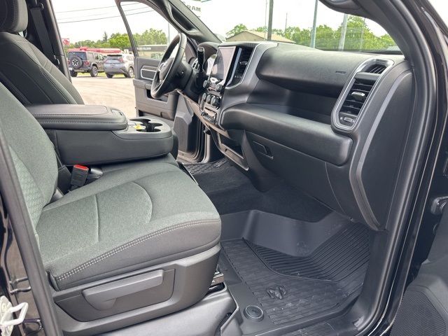 2025 Ram 2500 Big Horn photo 18