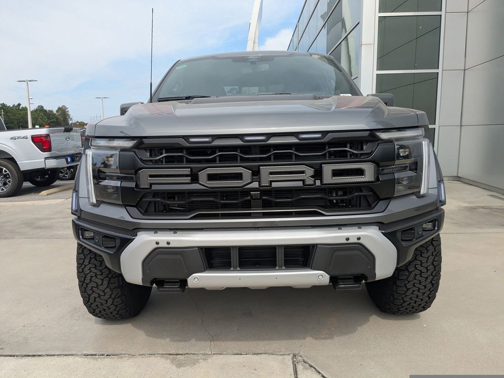 2025 Ford F-150 Raptor photo 7