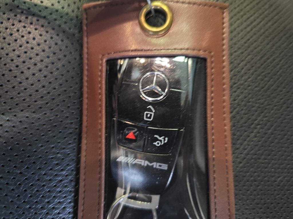 2022 Mercedes Benz GLB AMG 35 photo 35