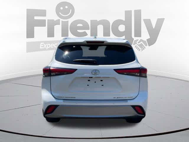 2021 Toyota Highlander Platinum photo 5
