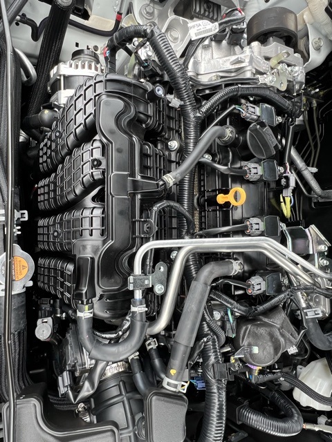 2025 Nissan Altima SR photo 22