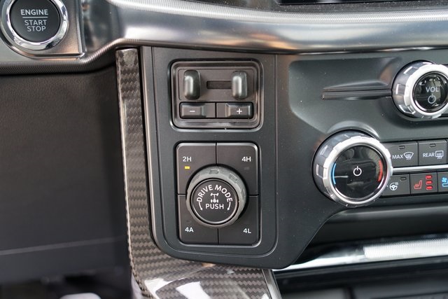 2025 FORD F-150 - Image 38