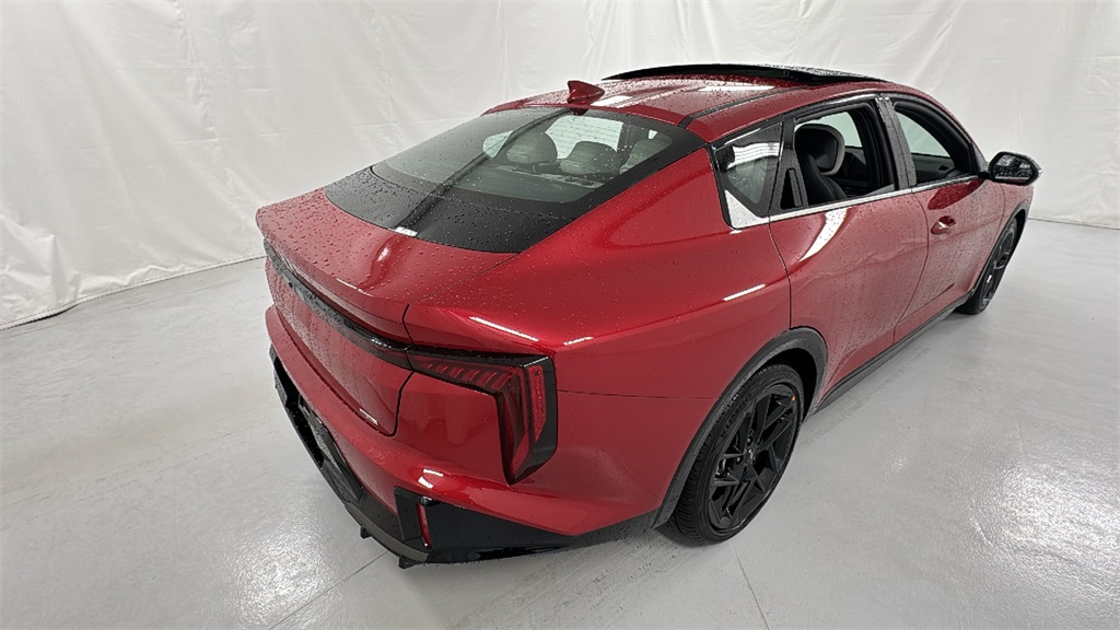 2025 Kia K4 GT-Line Turbo photo 3