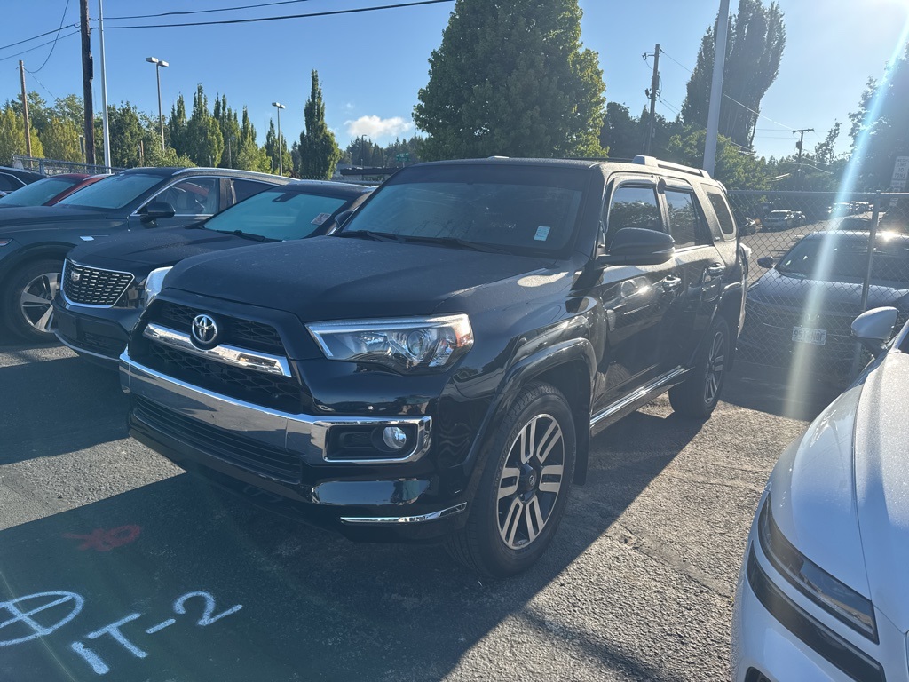 2018 Toyota 4Runner Limited photo 2