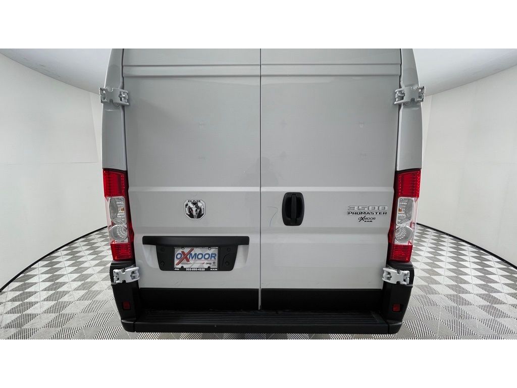 2024 Ram ProMaster 3500 photo 5
