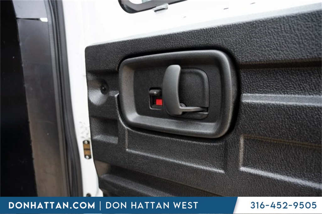 2023 Chevrolet Express 2500 Work Cargo Van photo 19