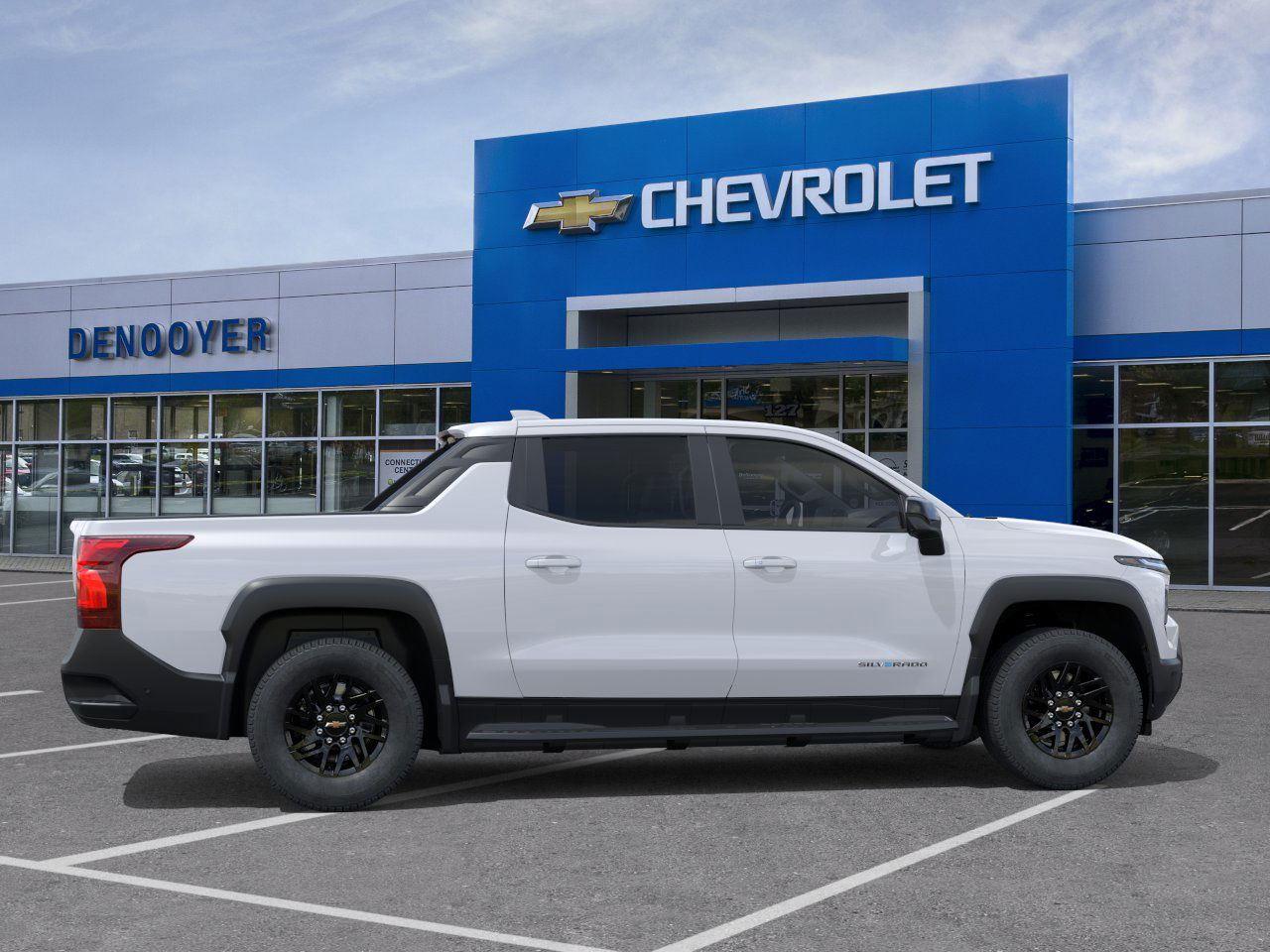 2026 Chevrolet Silverado EV photo 4