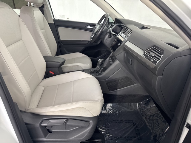 2021 Volkswagen Tiguan SEL photo 22